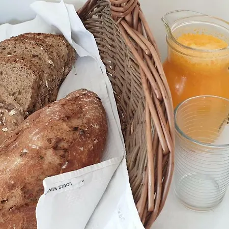 Casa Cereja 'adults Only' Bed & Breakfast *