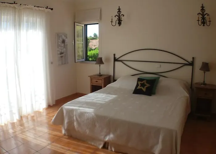 Bed and Breakfast Casa Cereja 'adults Only' Αλμπουφέιρα