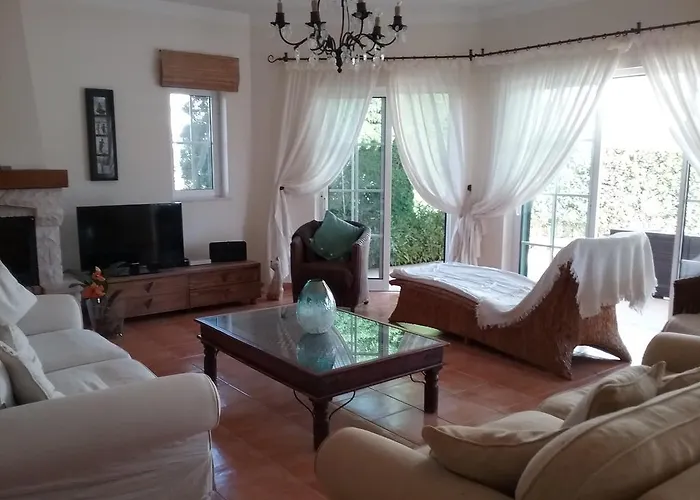 Casa Cereja 'adults Only' * Αλμπουφέιρα