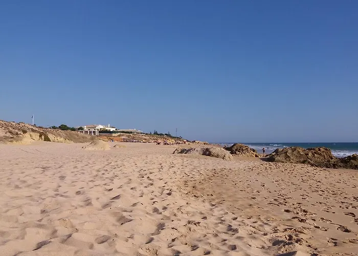Casa Cereja 'adults Only' Bed and Breakfast Αλμπουφέιρα