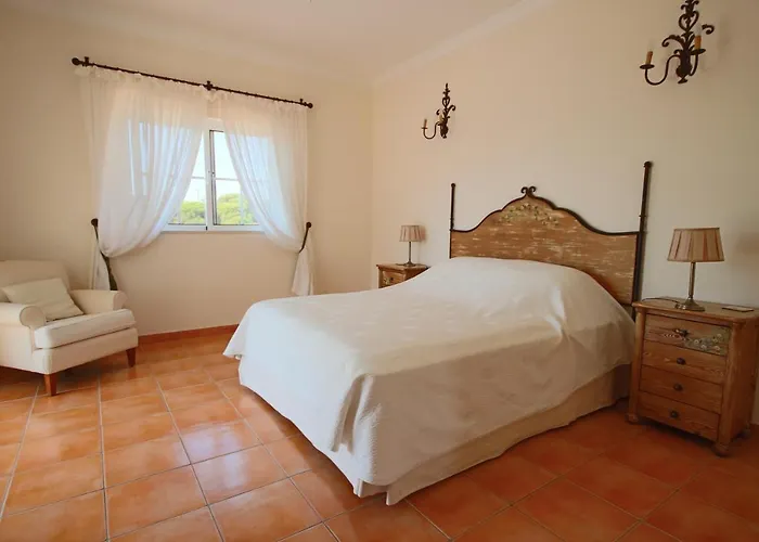 Casa Cereja 'adults Only' * Αλμπουφέιρα