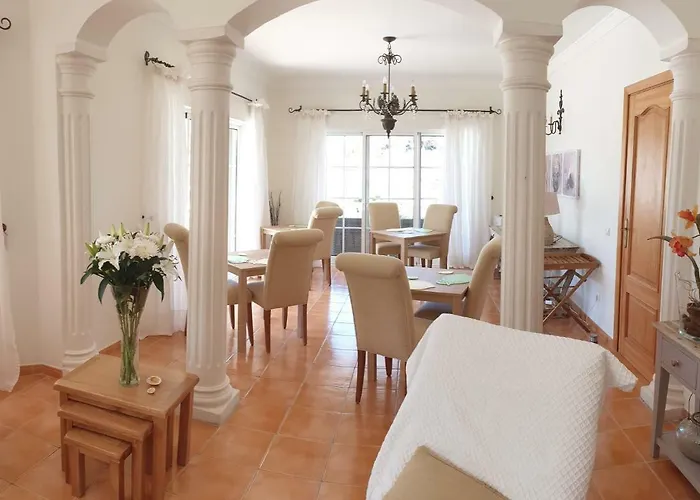 Casa Cereja 'adults Only' Αλμπουφέιρα