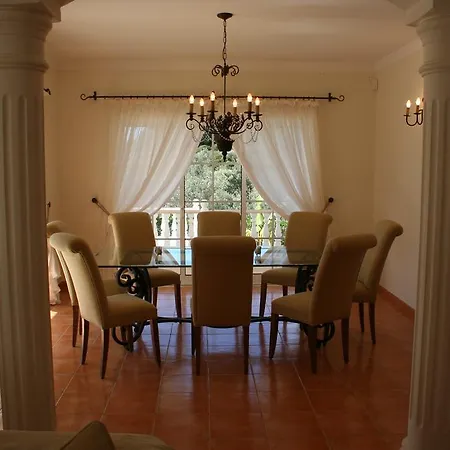 Casa Cereja 'adults Only' Bed and Breakfast *