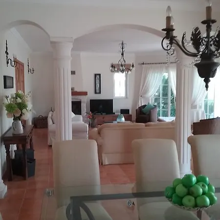 Casa Cereja 'adults Only' Bed and Breakfast *