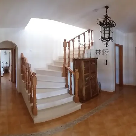 Casa Cereja 'adults Only' Bed and Breakfast Αλμπουφέιρα